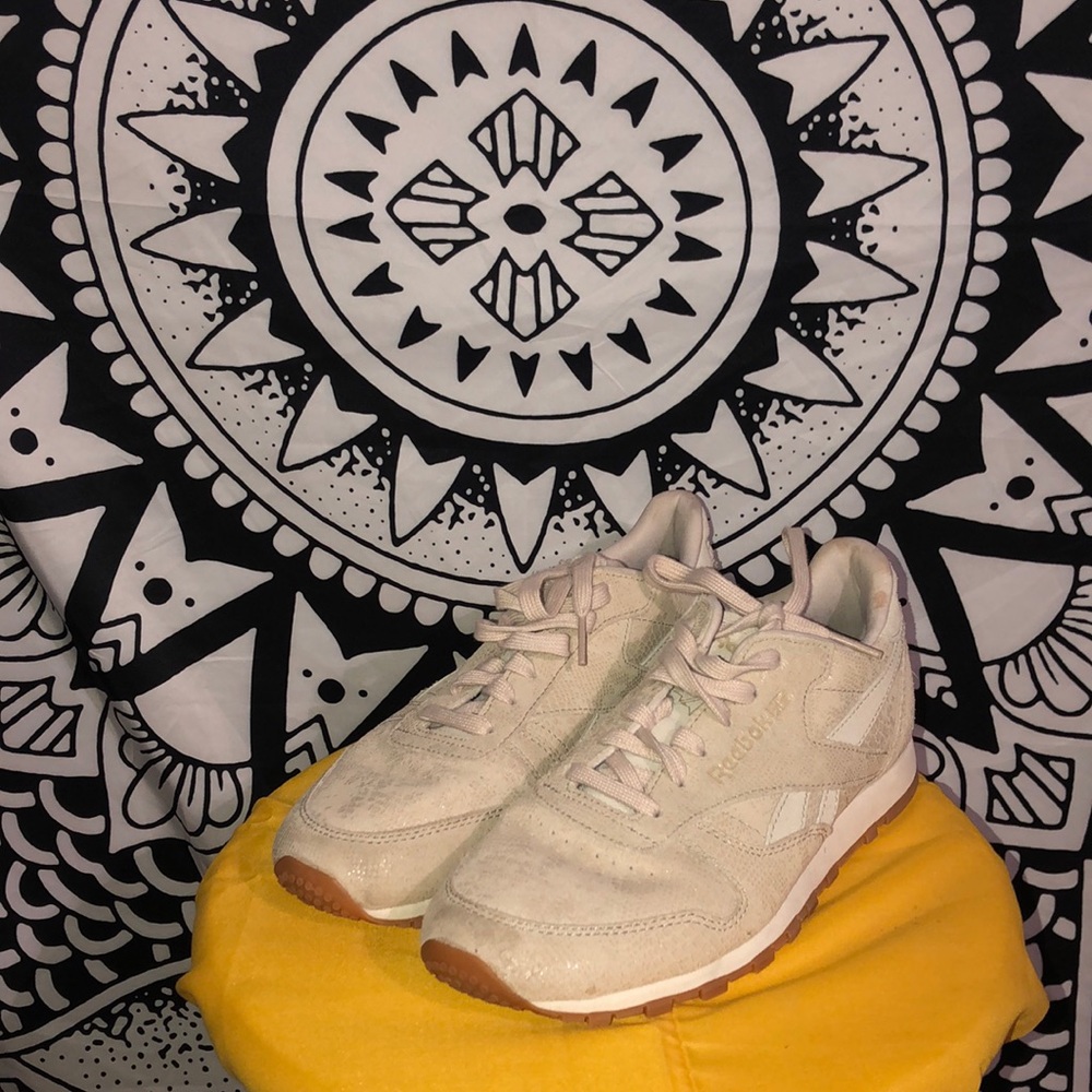Women’s fashion athletic shoes- Reebok’s